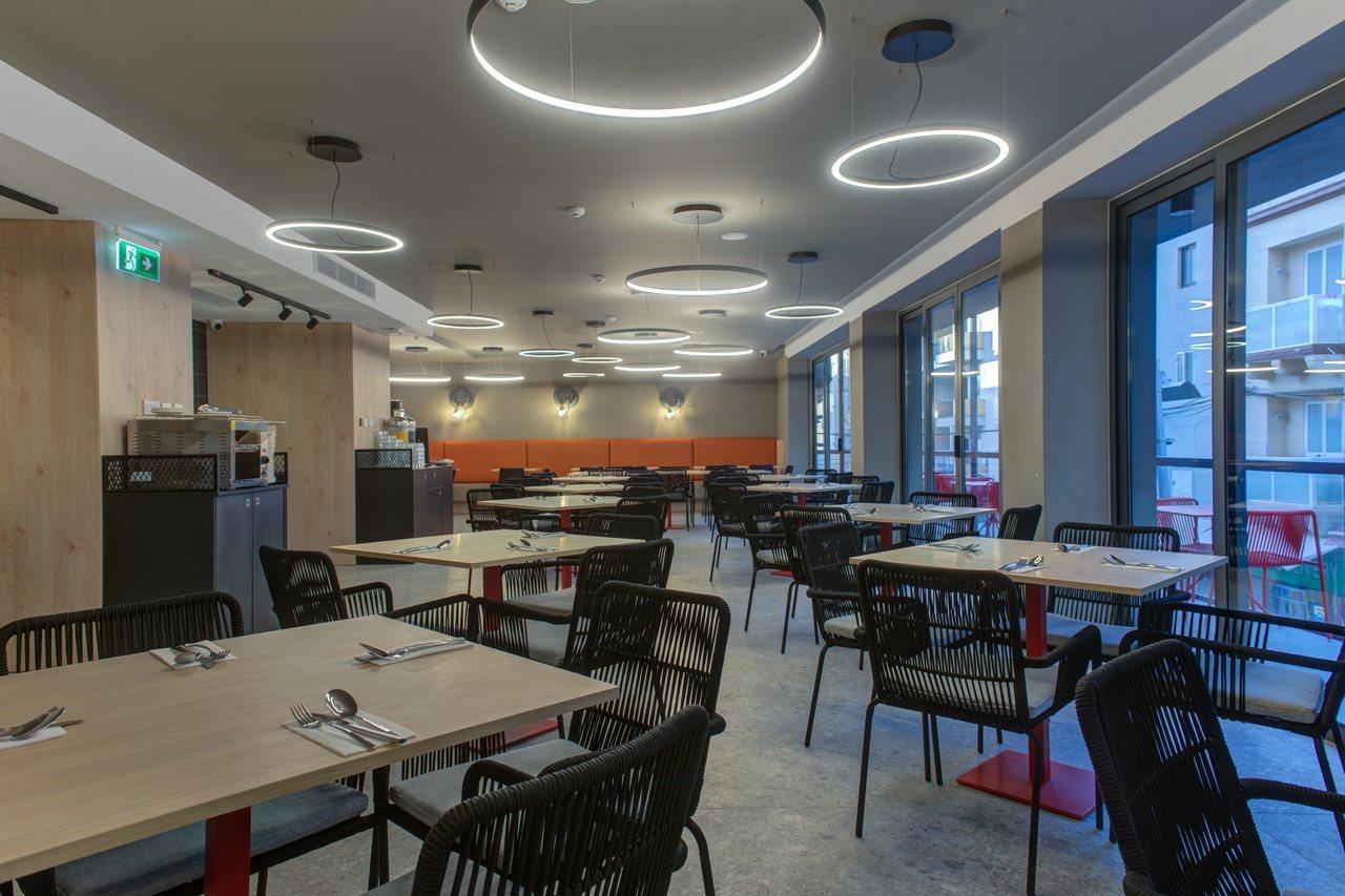 Ikyk Hotel (Adults Only) Saint Julian's Екстериор снимка