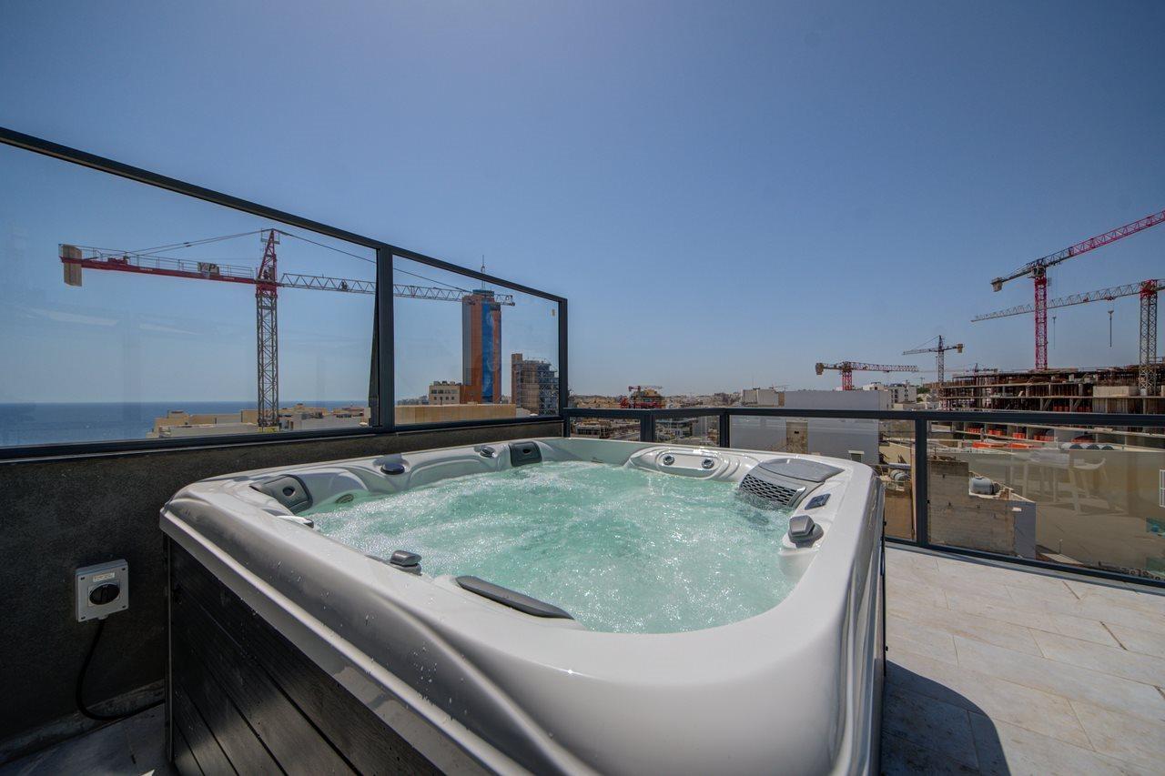 Ikyk Hotel (Adults Only) Saint Julian's Екстериор снимка